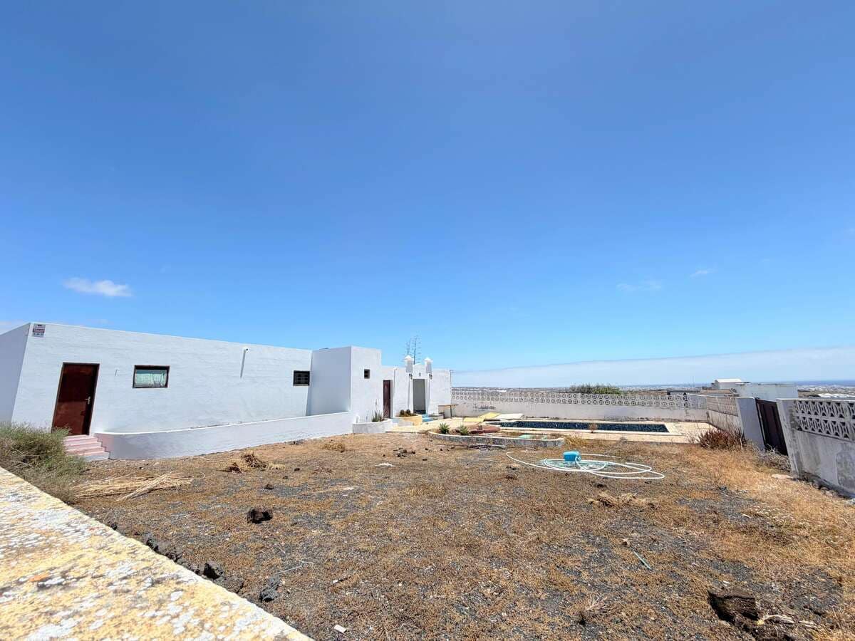 4 soverom Finca/Herregård til salgs i Guime med svømmebasseng garasje - € 600 000 (Ref: 9891488)