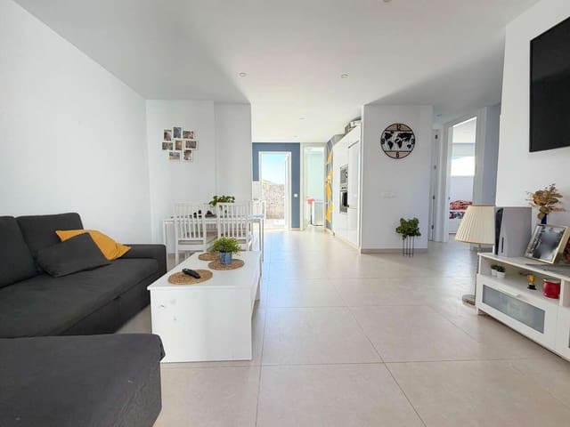 3 camera da letto Villetta Bifamiliare in vendita in Costa Teguise, Teguise - 390.000 € (Rif: 9895664)