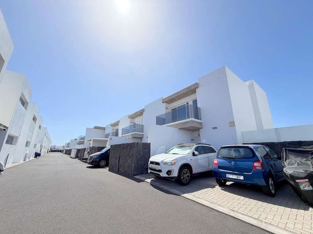 3 camera da letto Villetta Bifamiliare in vendita in Costa Teguise, Teguise - 390.000 € (Rif: 9895664)