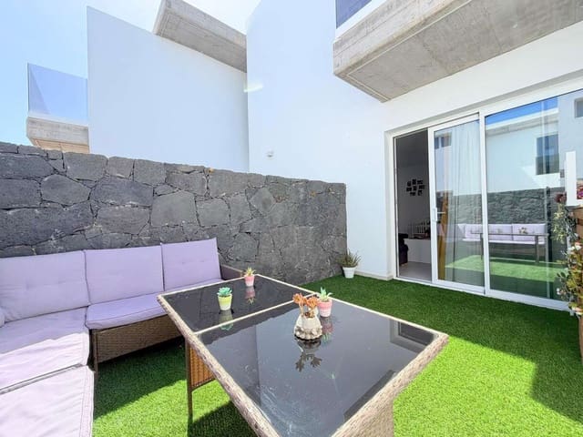 3 camera da letto Villetta Bifamiliare in vendita in Costa Teguise, Teguise - 390.000 € (Rif: 9895664)