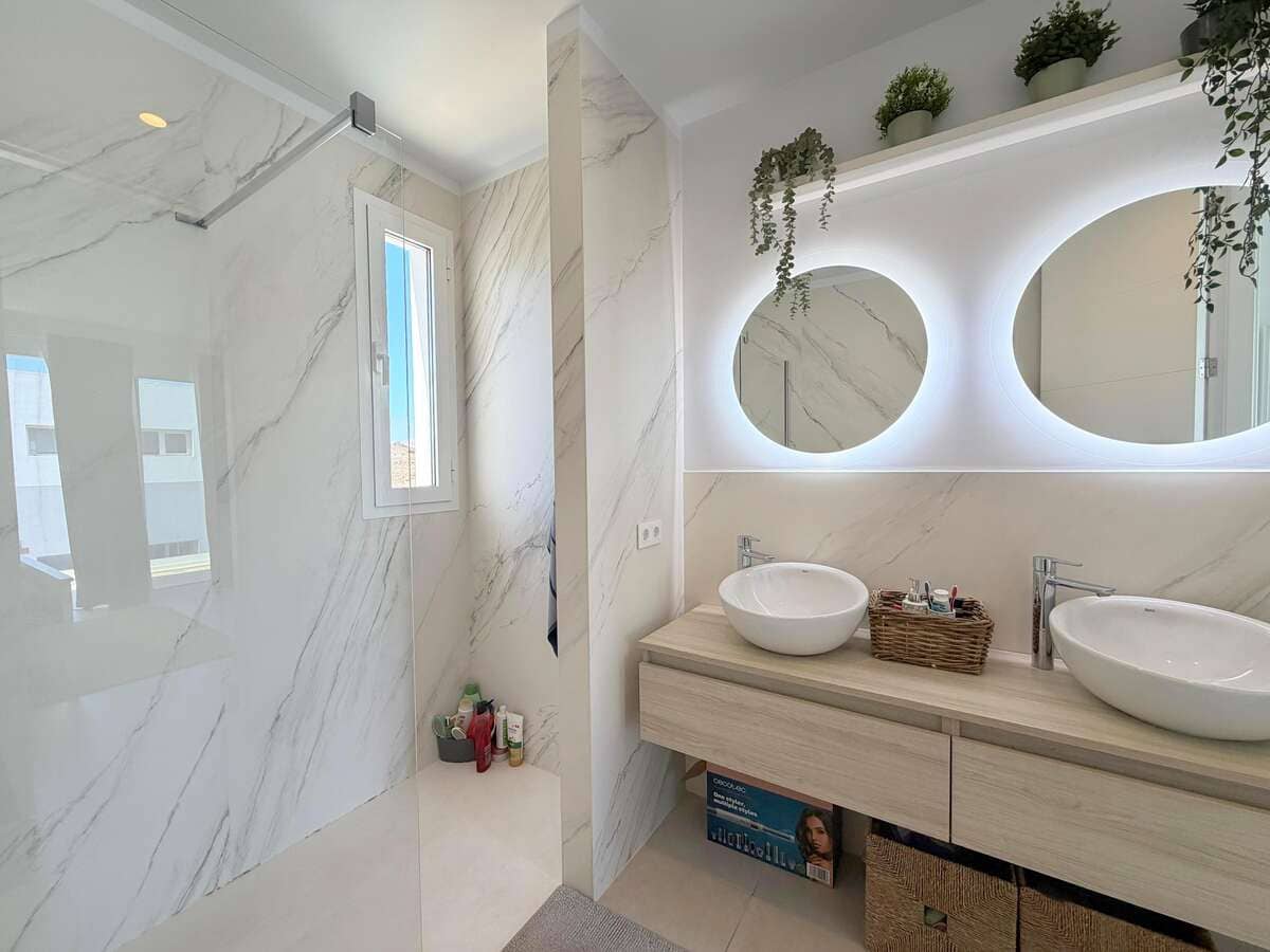 3 camera da letto Villetta Bifamiliare in vendita in Costa Teguise con garage - 390.000 € (Rif: 9895664)