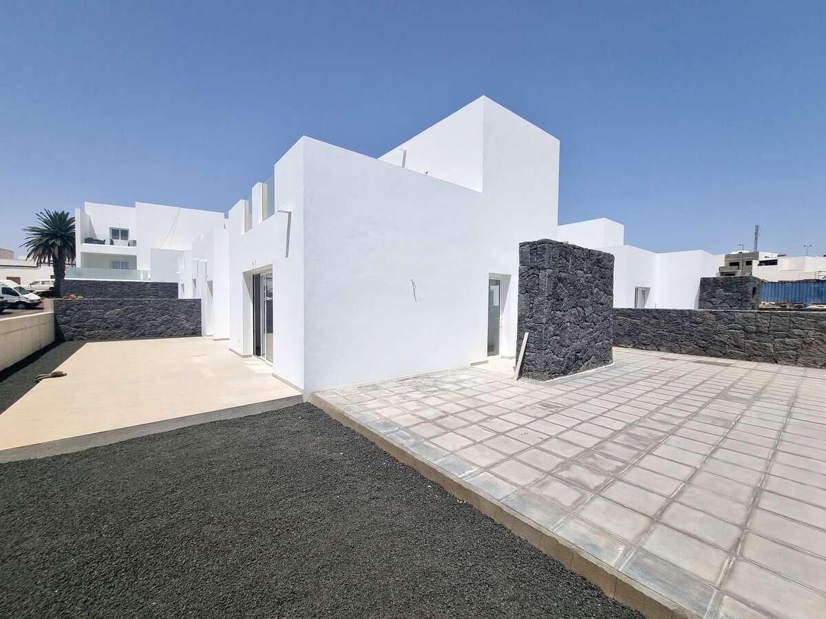 3 Zimmer Villa zu verkaufen in Tahiche mit Garage - 370.000 € (Ref: 9909888)