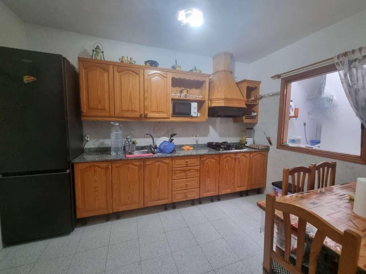 4 bedroom Finca/Country House for sale in Arrecife with garage - € 280,000 (Ref: 9921589)