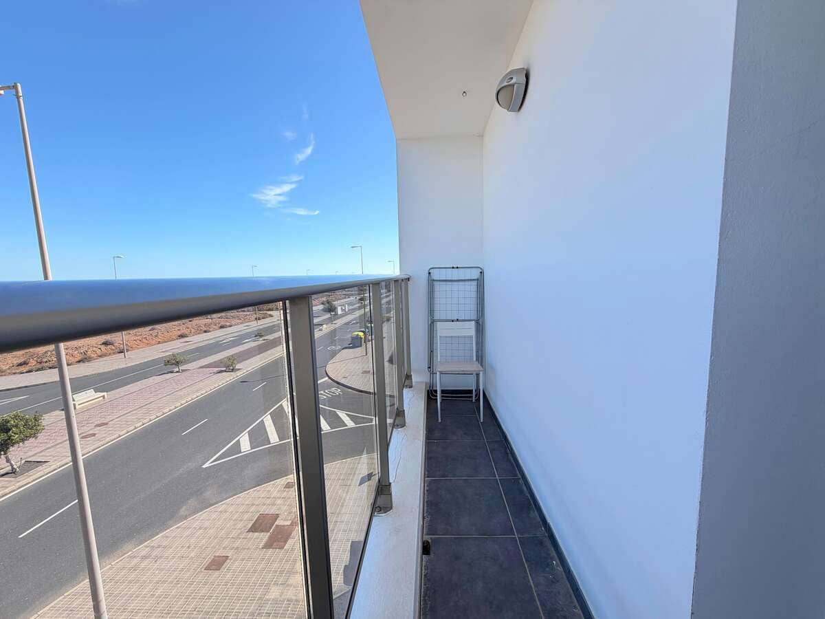 3 Zimmer Wohnung zu verkaufen in Arrecife mit Garage - 239.000 € (Ref: 9926618)
