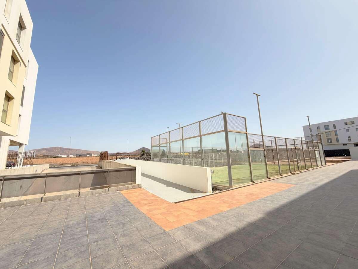 3 Zimmer Wohnung zu verkaufen in Arrecife mit Garage - 239.000 € (Ref: 9926618)