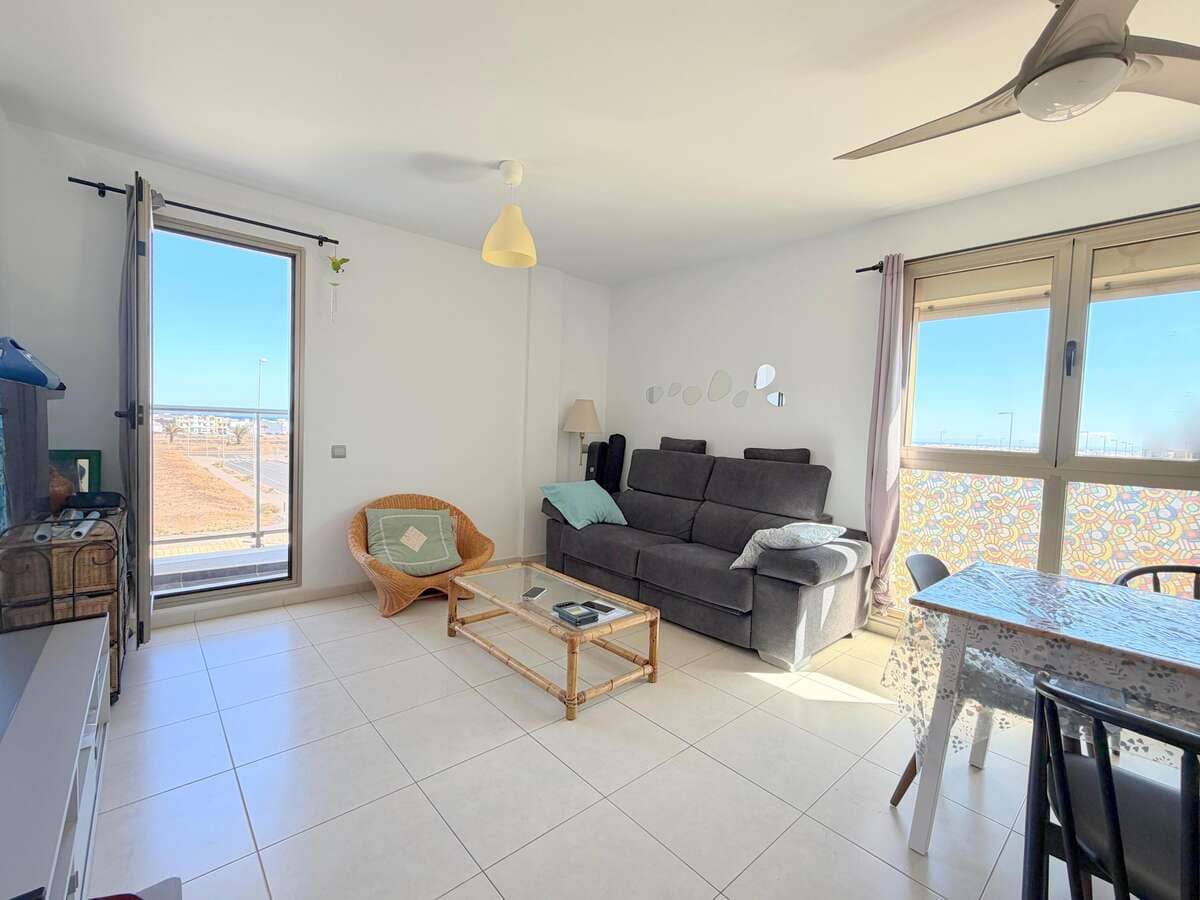 3 Zimmer Wohnung zu verkaufen in Arrecife mit Garage - 239.000 € (Ref: 9926618)