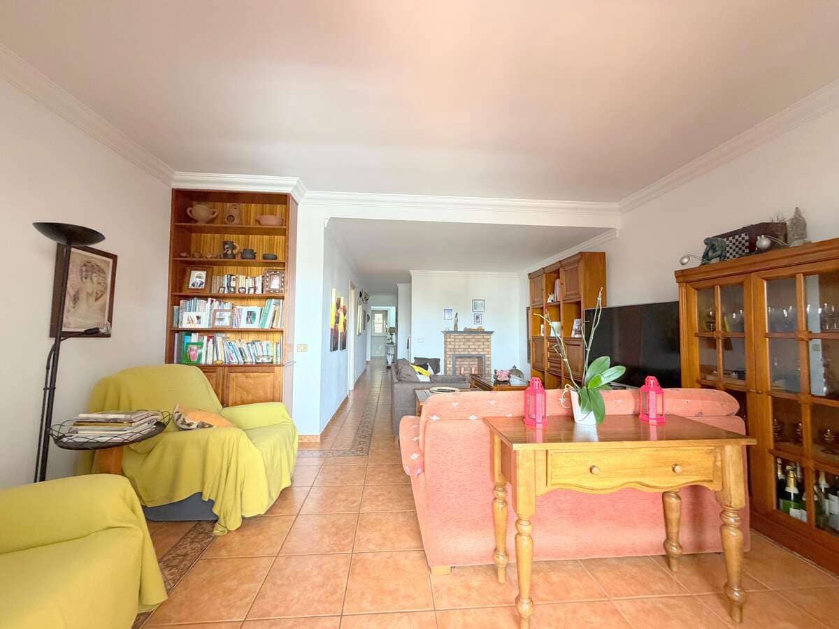 3 chambre Finca/Maison de Campagne à vendre à Costa Teguise avec garage - 450 000 € (Ref: 9996535)