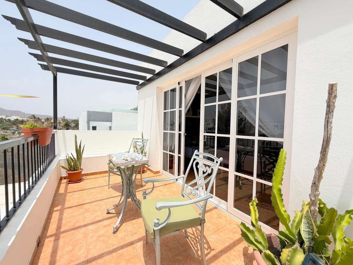 3 chambre Finca/Maison de Campagne à vendre à Costa Teguise avec garage - 450 000 € (Ref: 9996535)