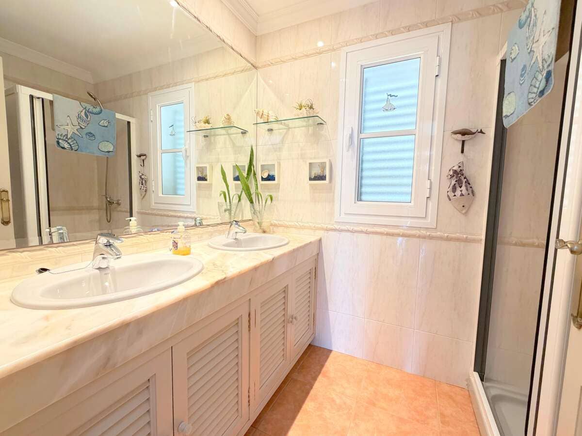 3 chambre Finca/Maison de Campagne à vendre à Costa Teguise avec garage - 450 000 € (Ref: 9996535)