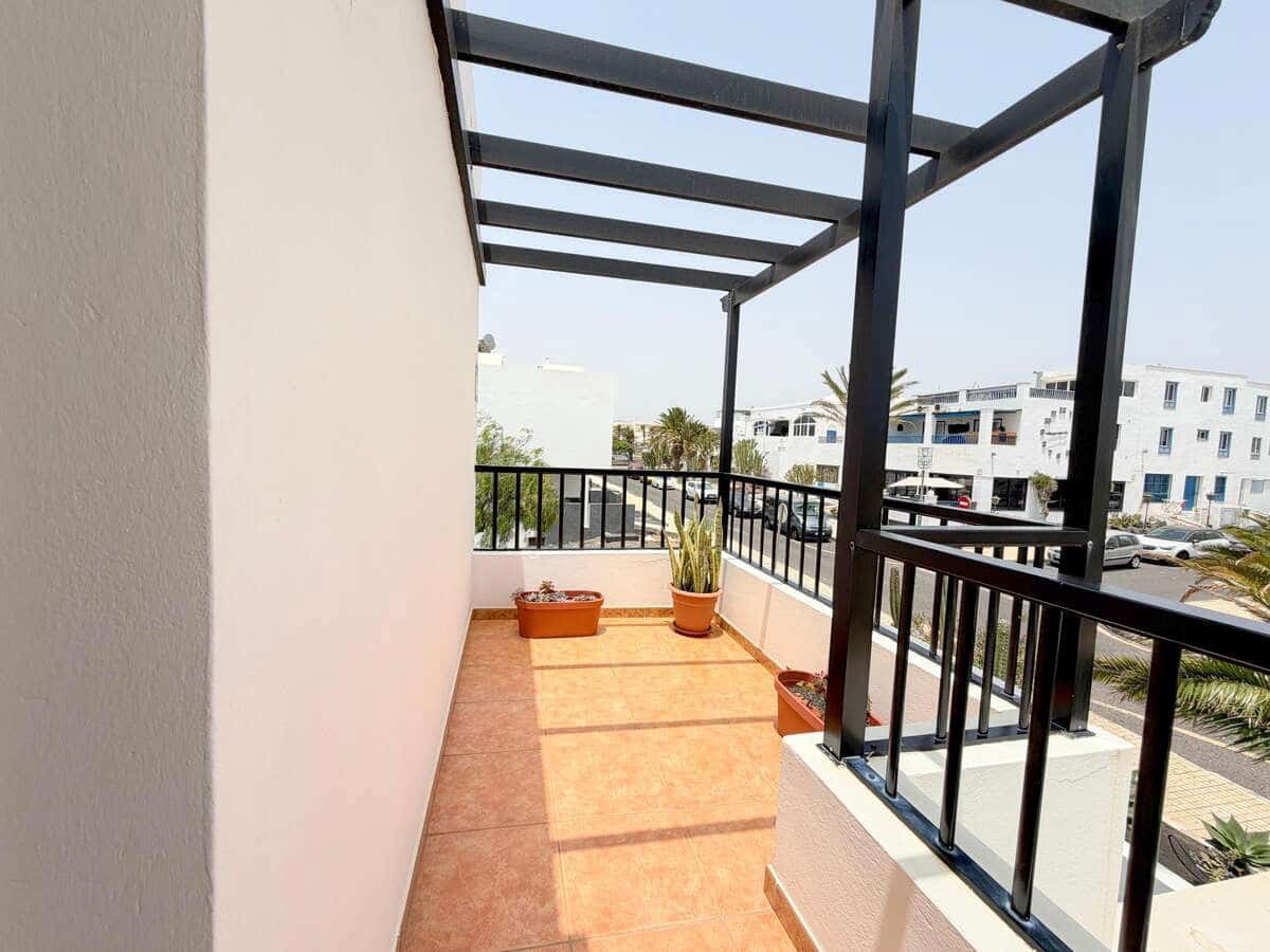 3 chambre Finca/Maison de Campagne à vendre à Costa Teguise avec garage - 450 000 € (Ref: 9996535)