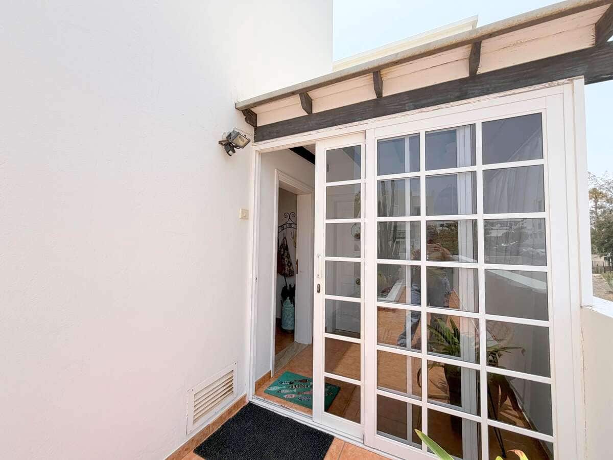 3 chambre Finca/Maison de Campagne à vendre à Costa Teguise avec garage - 450 000 € (Ref: 9996535)