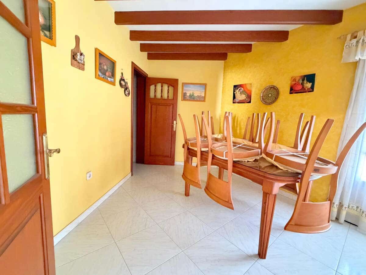 5 soveværelse Finca/Landehus til salg i Arrecife med garage - € 750.000 (Ref: 9996536)