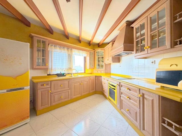 5 soverom Finca/Herregård til salgs i Arrecife med garasje - € 750 000 (Ref: 9996536)