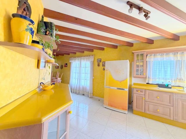 5 soverom Finca/Herregård til salgs i Arrecife med garasje - € 750 000 (Ref: 9996536)