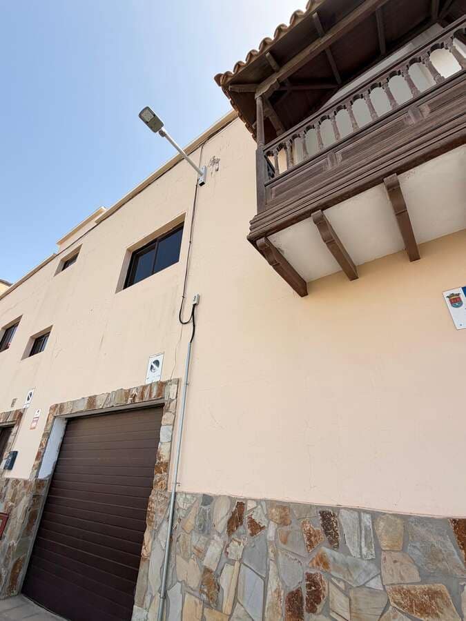 5 soveværelse Finca/Landehus til salg i Arrecife med garage - € 750.000 (Ref: 9996536)