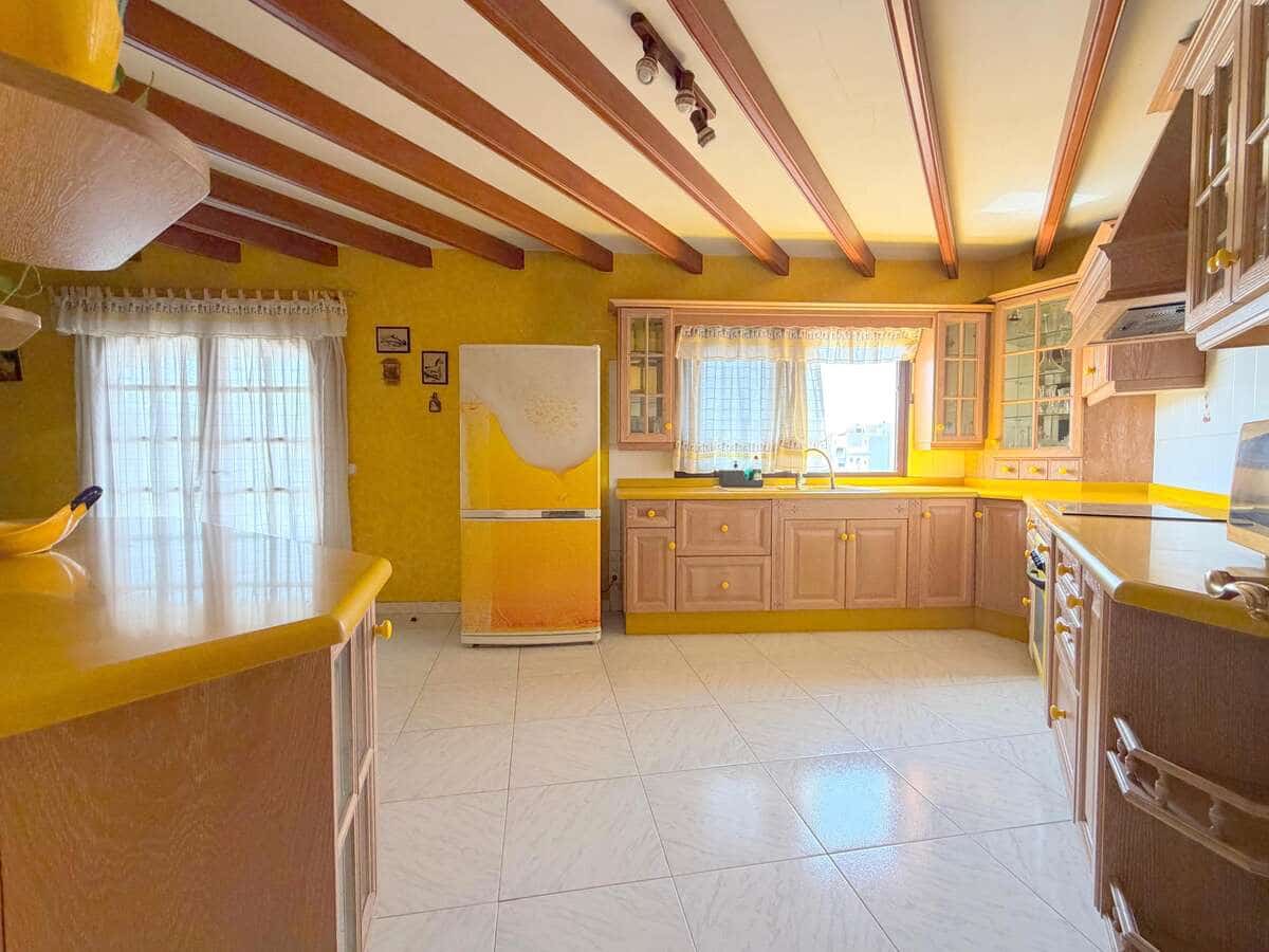 5 soveværelse Finca/Landehus til salg i Arrecife med garage - € 750.000 (Ref: 9996536)