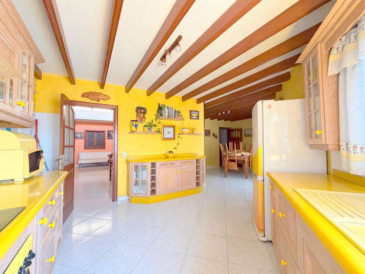 5 soveværelse Finca/Landehus til salg i Arrecife med garage - € 750.000 (Ref: 9996536)