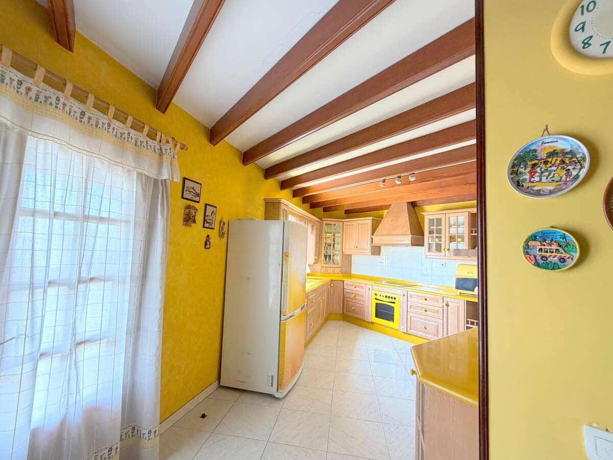 5 soveværelse Finca/Landehus til salg i Arrecife med garage - € 750.000 (Ref: 9996536)