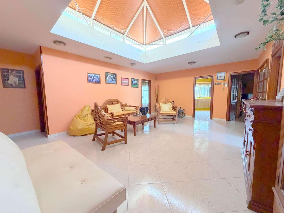 5 soveværelse Finca/Landehus til salg i Arrecife med garage - € 750.000 (Ref: 9996536)
