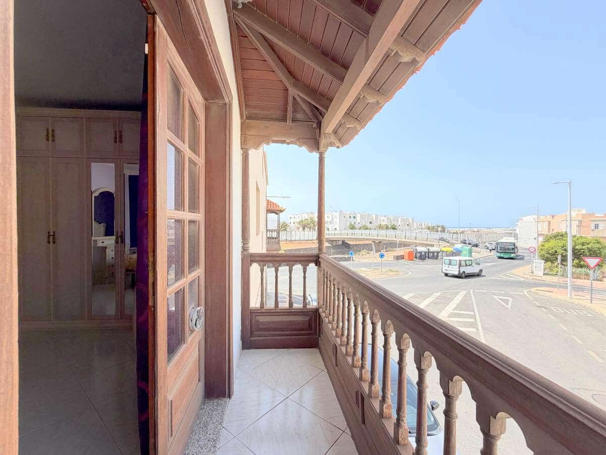 5 soveværelse Finca/Landehus til salg i Arrecife med garage - € 750.000 (Ref: 9996536)
