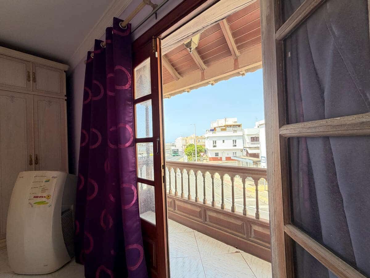 5 soveværelse Finca/Landehus til salg i Arrecife med garage - € 750.000 (Ref: 9996536)