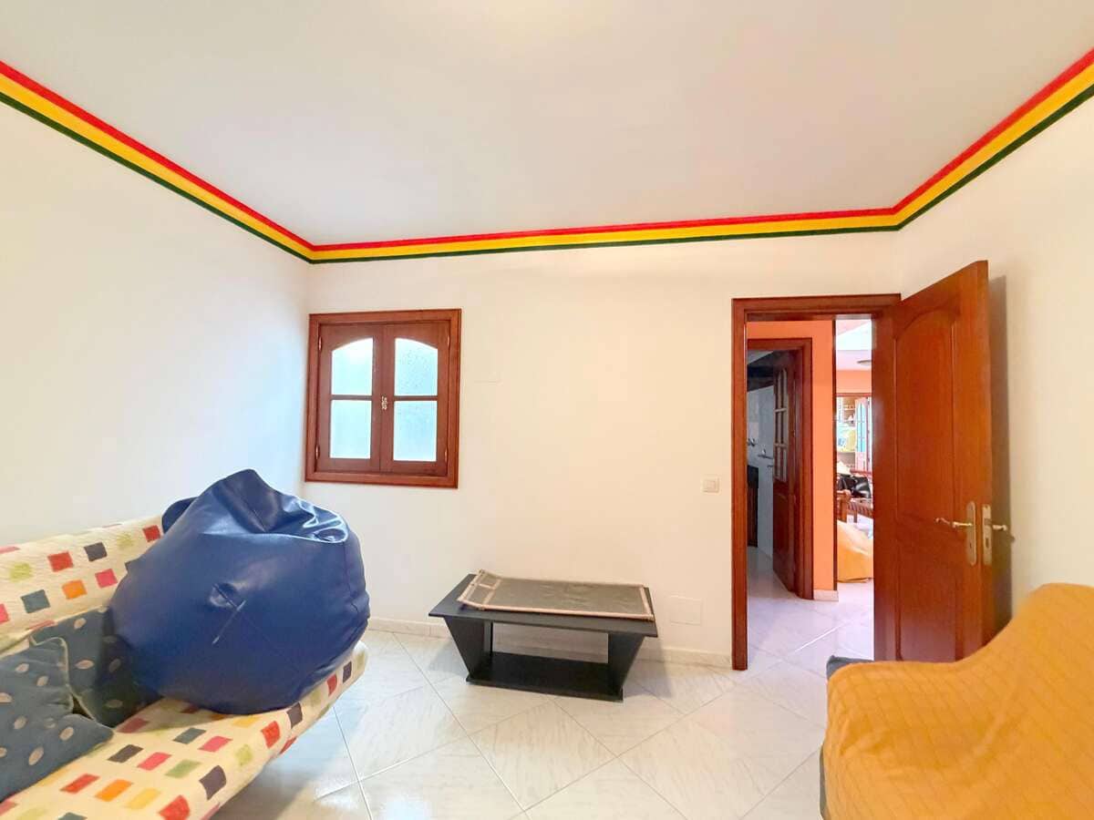5 soveværelse Finca/Landehus til salg i Arrecife med garage - € 750.000 (Ref: 9996536)