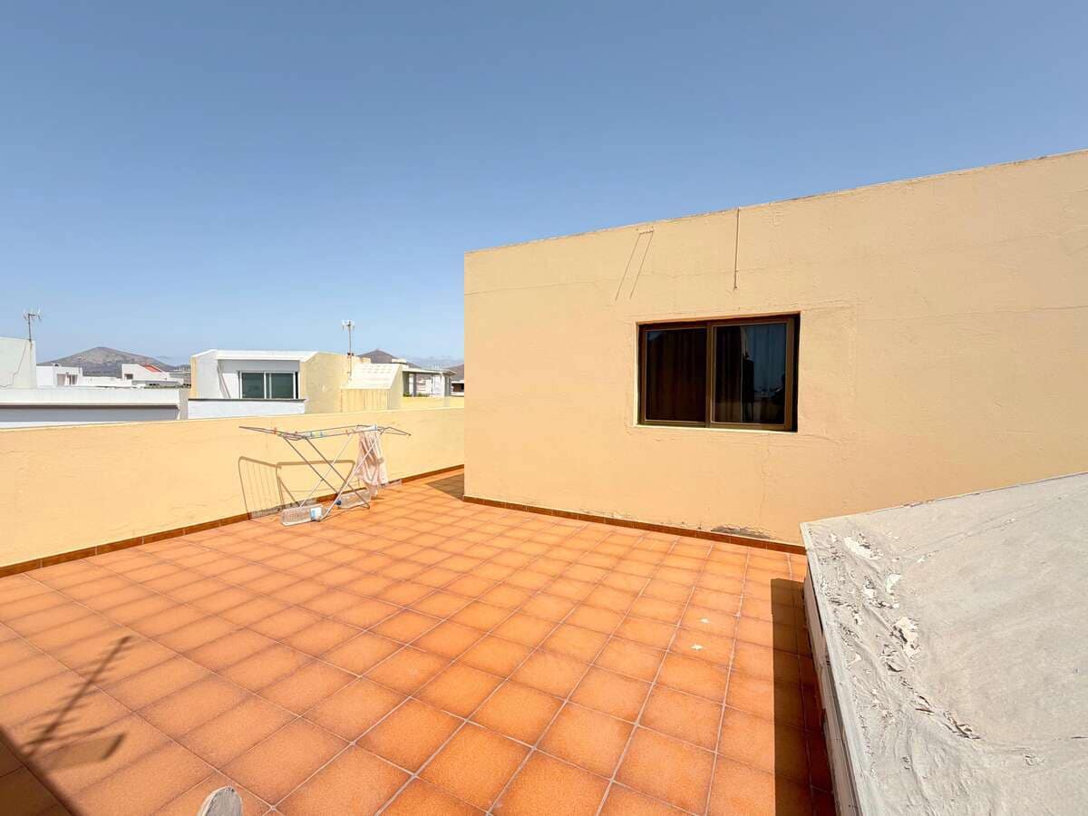 5 soveværelse Finca/Landehus til salg i Arrecife med garage - € 750.000 (Ref: 9996536)