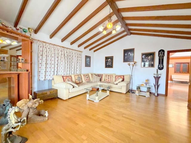 5 soverom Finca/Herregård til salgs i Arrecife med garasje - € 750 000 (Ref: 9996536)
