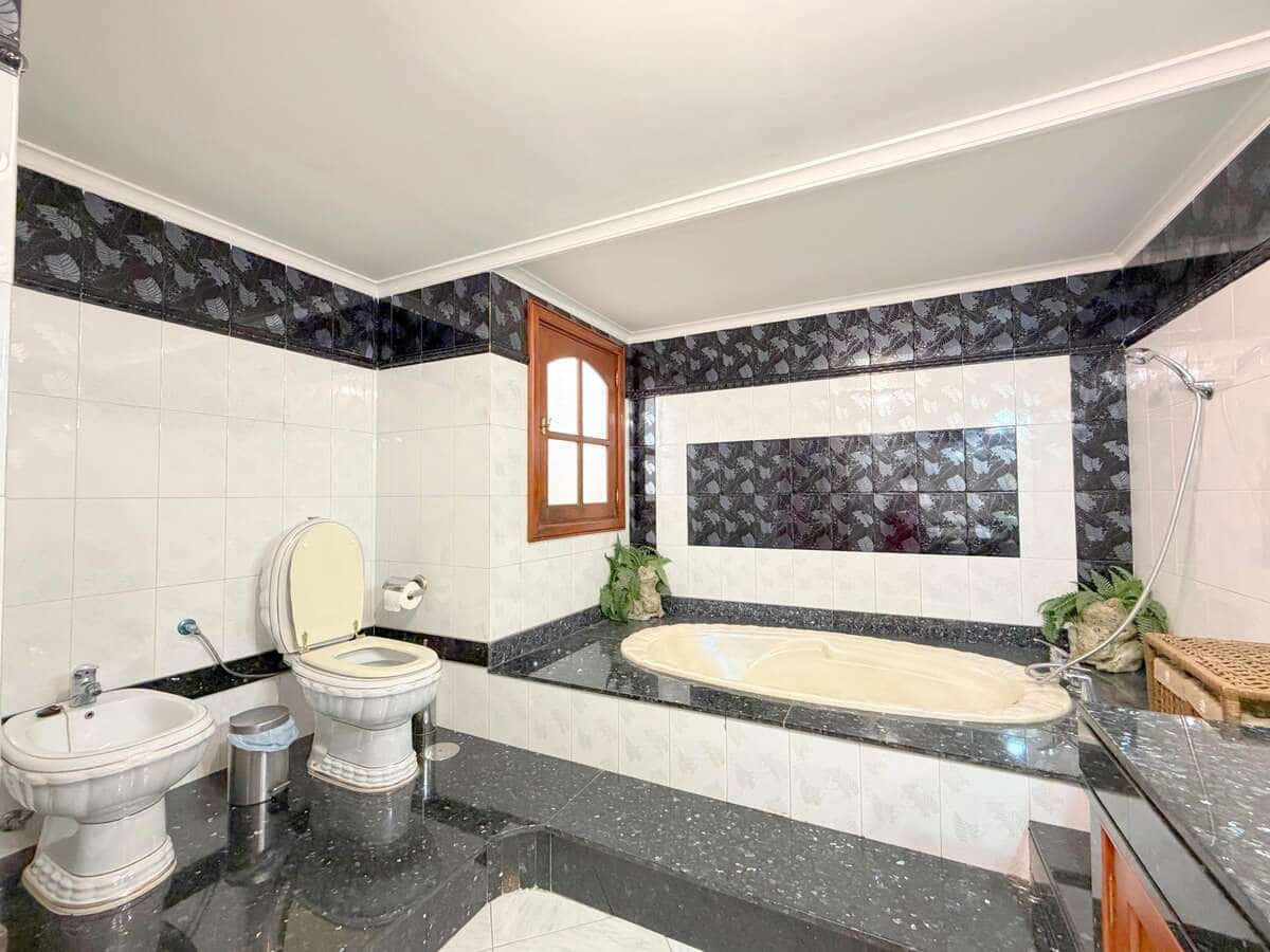 5 soveværelse Finca/Landehus til salg i Arrecife med garage - € 750.000 (Ref: 9996536)