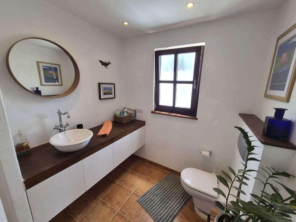 2 slaapkamer Villa te koop in Guime met zwembad garage - € 599.000 (Ref: 9997814)