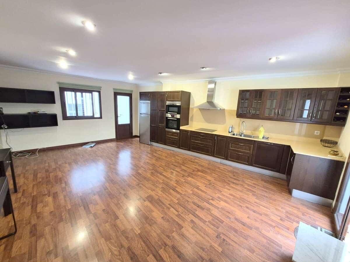 3 slaapkamer Flat te koop in Arrecife met garage - € 278.000 (Ref: 9997815)