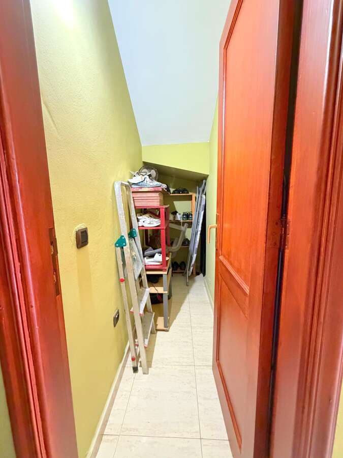 3 slaapkamer Halfvrijstaande villa te koop in Arrecife - € 260.000 (Ref: 9999497)