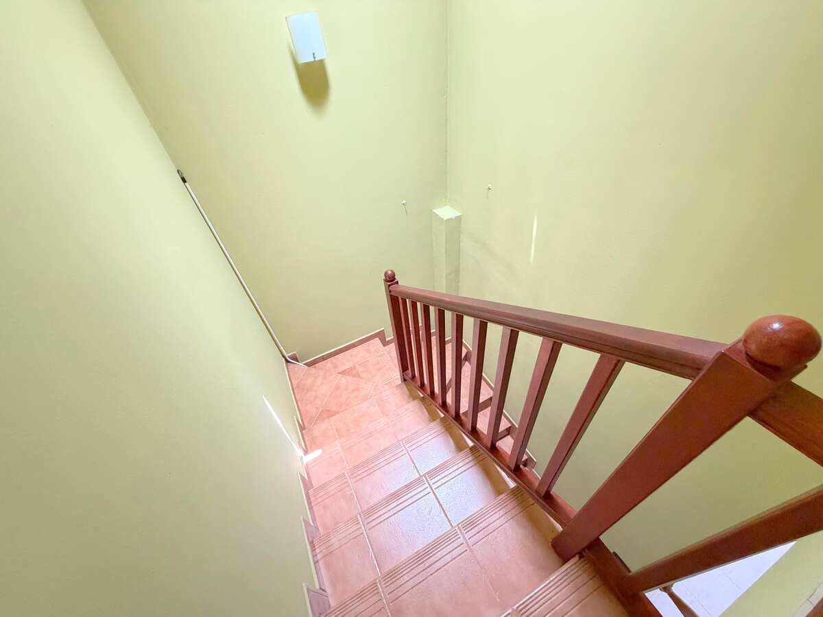 3 slaapkamer Halfvrijstaande villa te koop in Arrecife - € 260.000 (Ref: 9999497)