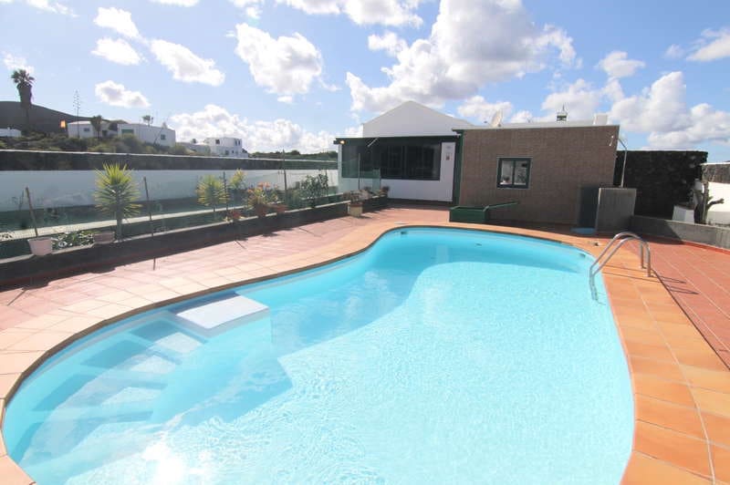 4 slaapkamer Finca/Landhuis te koop in Masdache met zwembad garage - € 550.000 (Ref: 9999498)
