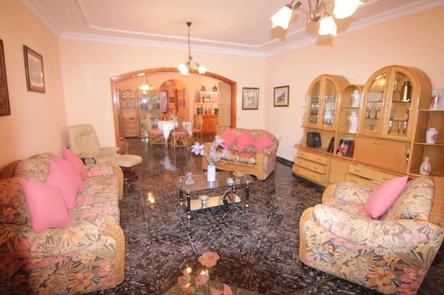 Finca/Casa Rural de 4 habitaciones en Masdache, Tías en venta con piscina garaje - 550.000 € (Ref: 9999498)