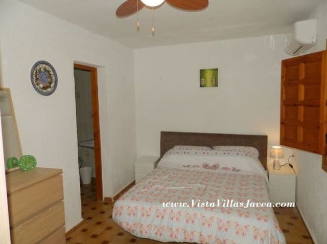 4 soveværelse Bungalow til salg i Javea / Xàbia med swimmingpool - € 485.000 (Ref: 9486986)