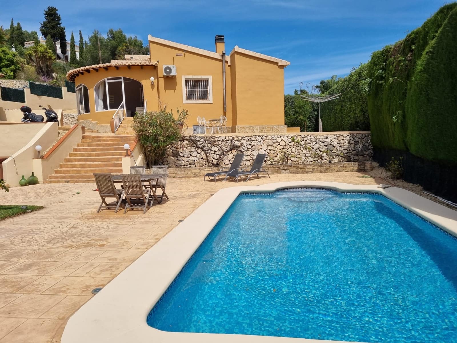 3 slaapkamer Villa te koop in Javea / Xabia met zwembad - € 440.000 (Ref: 9487001)