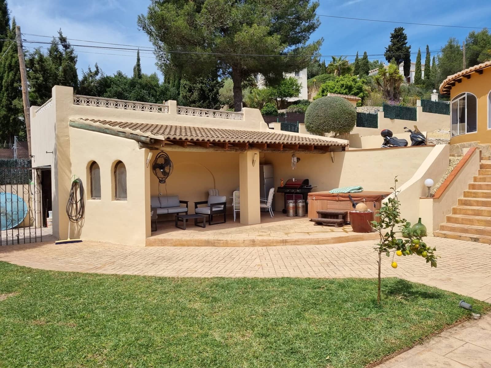 3 slaapkamer Villa te koop in Javea / Xabia met zwembad - € 440.000 (Ref: 9487001)