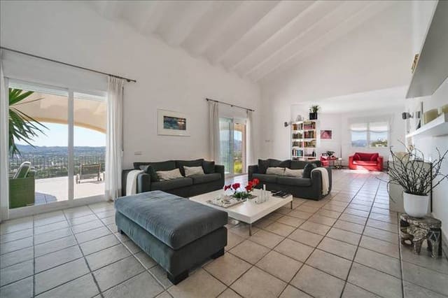 4 quarto Moradia para venda em Centro ciudad, Javea / Xàbia com piscina - 895 000 € (Ref: 9487002)