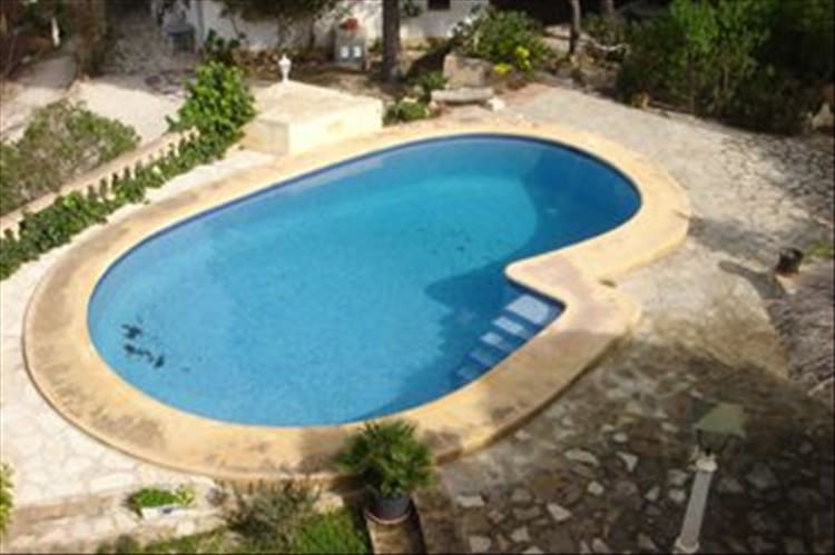 Chalet de 8 habitaciones en Arenal en venta con piscina - 950.000 € (Ref: 9487003)