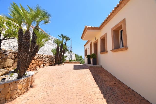 3 slaapkamer Villa te koop in Montgó - Ermita, Javea / Xàbia met zwembad - € 725.000 (Ref: 9487010)