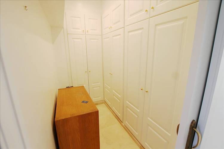 Chalet de 6 habitaciones en Arenal en venta con piscina - 899.000 € (Ref: 9487036)