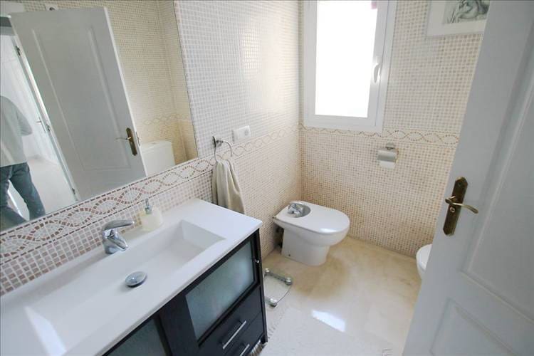 Chalet de 6 habitaciones en Arenal en venta con piscina - 899.000 € (Ref: 9487036)