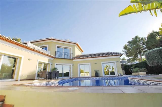 Chalet de 6 habitaciones en Arenal, Javea / Xàbia en venta con piscina - 899.000 € (Ref: 9487036)