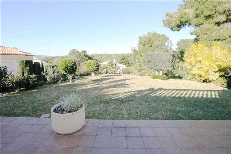 Chalet de 6 habitaciones en Arenal en venta con piscina - 899.000 € (Ref: 9487036)