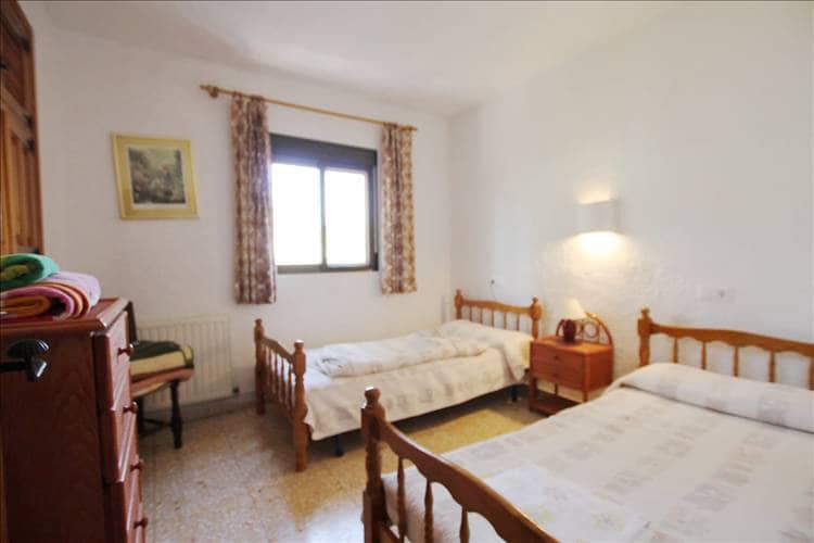 Kommersiell till salu i Javea / Xabia med pool - 850 000 € (Ref: 9487045)