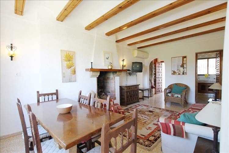 Kommersiell till salu i Javea / Xabia med pool - 850 000 € (Ref: 9487045)