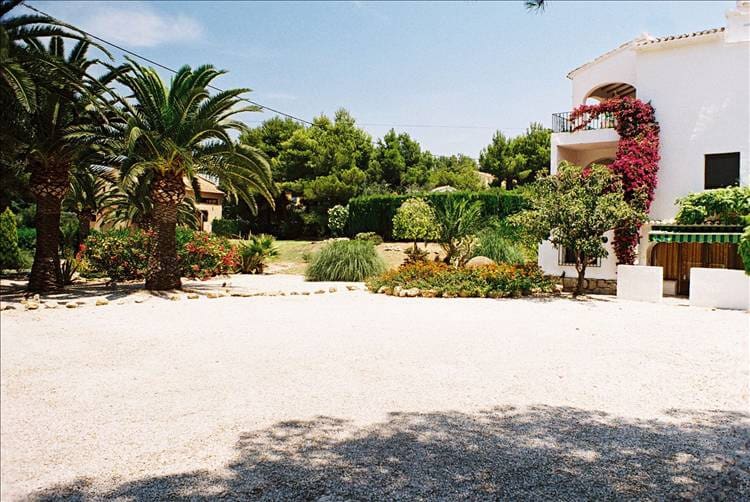 Kommersiell till salu i Javea / Xabia med pool - 850 000 € (Ref: 9487045)