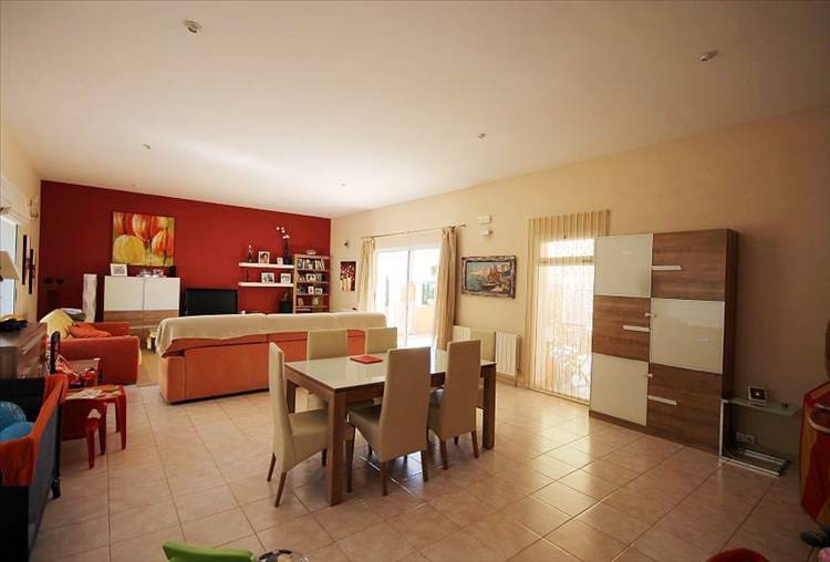 4 soveværelse Villa til salg i Javea / Xabia med swimmingpool - € 689.000 (Ref: 9487051)