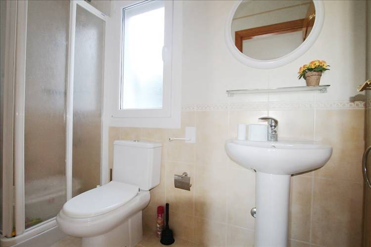 Chalet de 3 habitaciones en Arenal en venta con piscina - 549.000 € (Ref: 9487062)